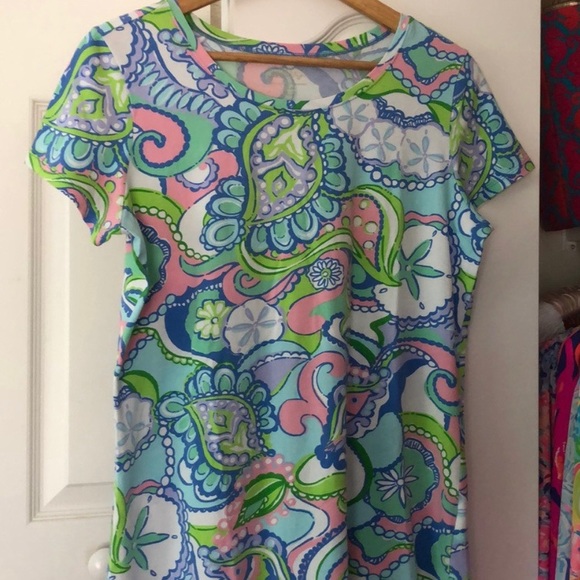 Lilly Pulitzer Tops - Lilly Pulitzer 💕Michelle Top size Large EUC